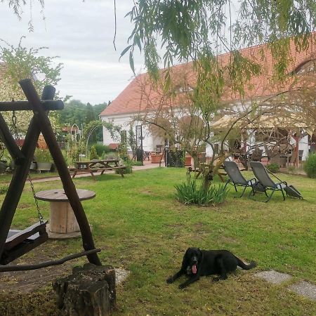 Regi Csarda Es Panzio Bed and Breakfast Magyarszerdahely Εξωτερικό φωτογραφία