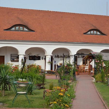 Regi Csarda Es Panzio Bed and Breakfast Magyarszerdahely Εξωτερικό φωτογραφία