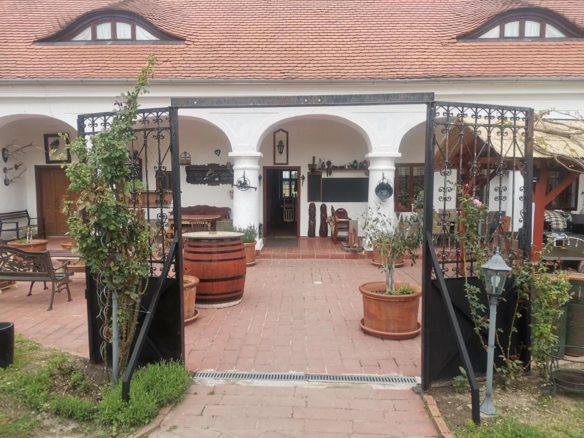Regi Csarda Es Panzio Bed and Breakfast Magyarszerdahely Εξωτερικό φωτογραφία